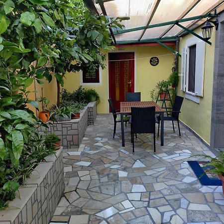 Apartman Jadranka Veli Lošinj 外观 照片